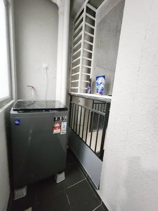 Malacca 8Pax Entire Homestay Seri Serindit Apartament